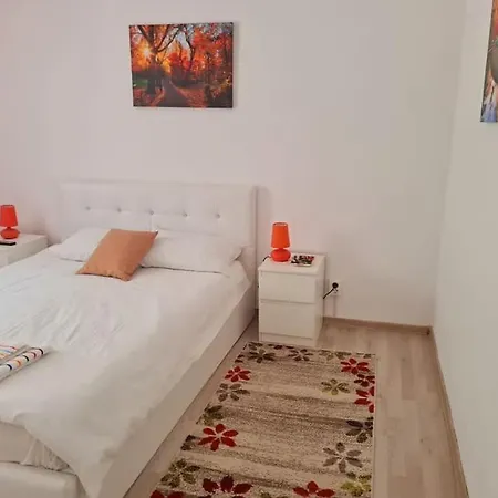 Casa Golful Mraconiei Case de vacanță *