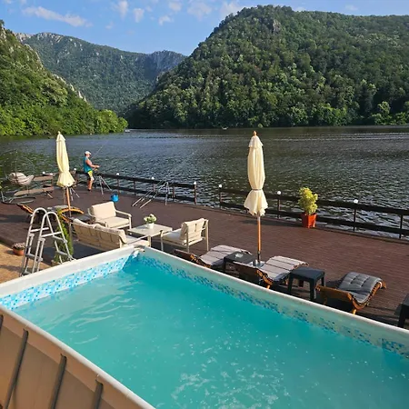 Casa Golful Mraconiei Case de vacanță